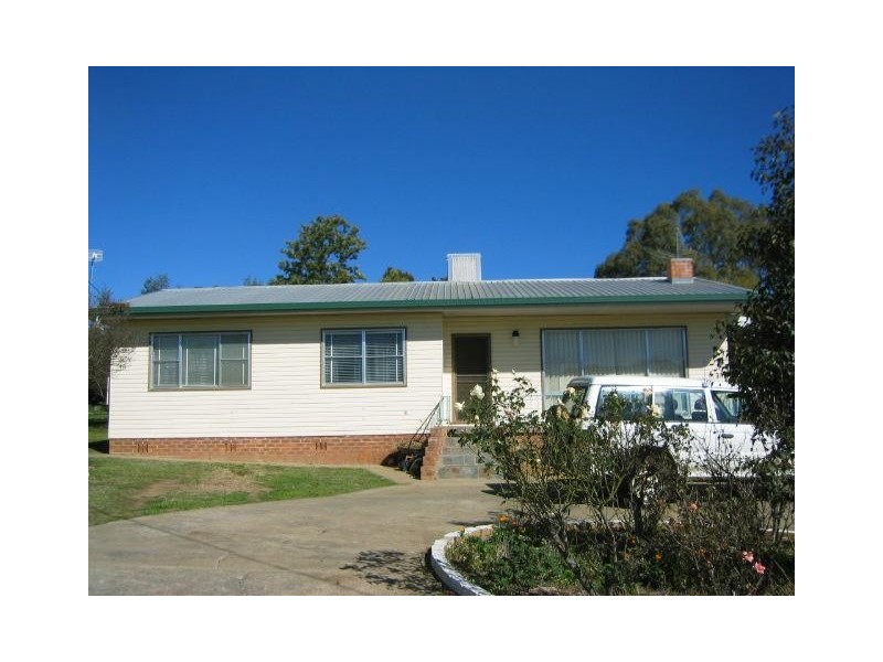 136 Calala Lane, Tamworth NSW 2340