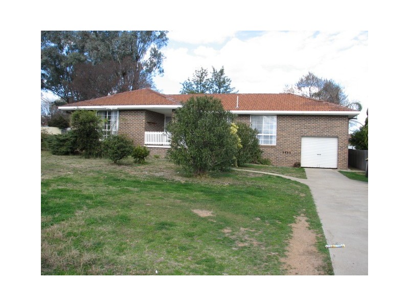 6 Wentworth Place, Tamworth NSW 2340