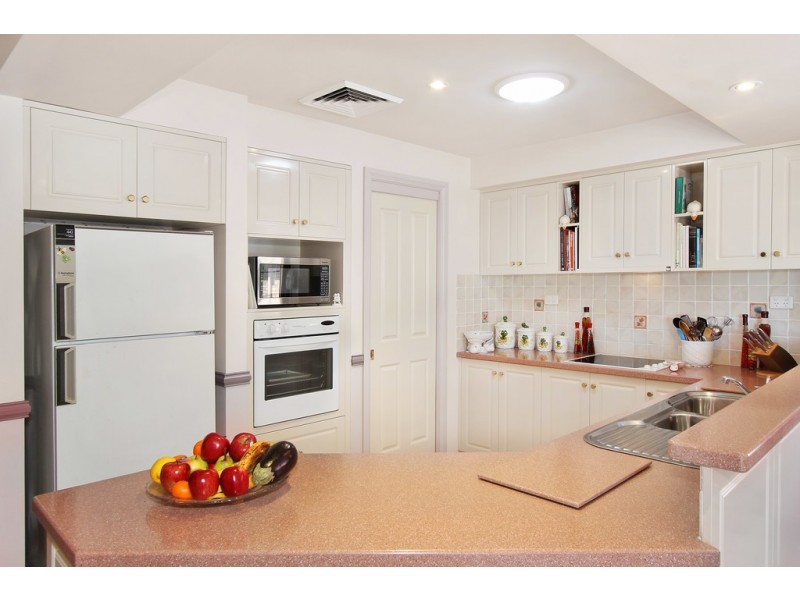 6 Kurria Close, Tamworth NSW 2340