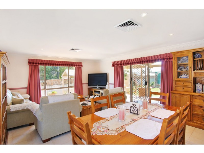 6 Kurria Close, Tamworth NSW 2340