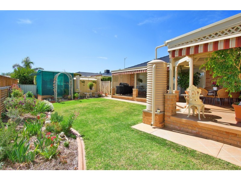 6 Kurria Close, Tamworth NSW 2340