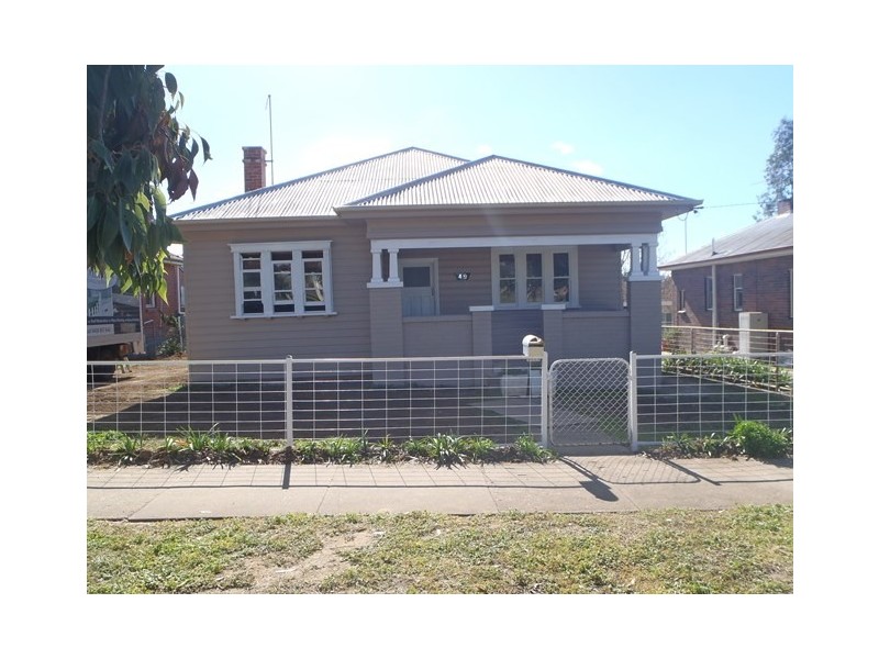 49 Gipps Street, Tamworth NSW 2340