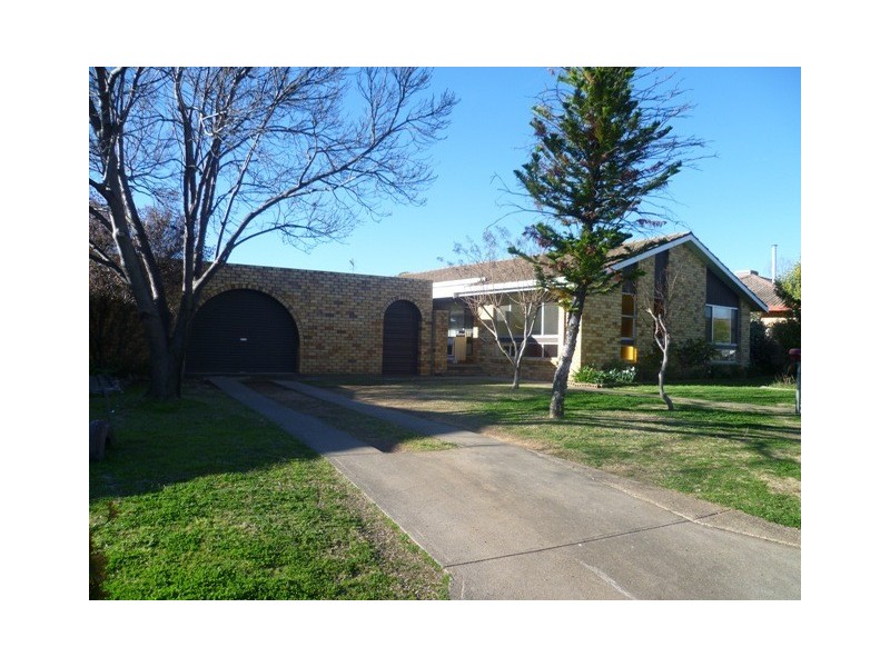 3 Dandaloo Street, Tamworth NSW 2340