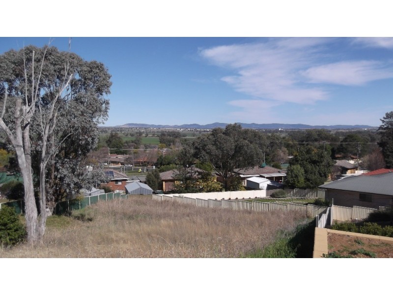 27 Woodbry Crescent, Tamworth NSW 2340