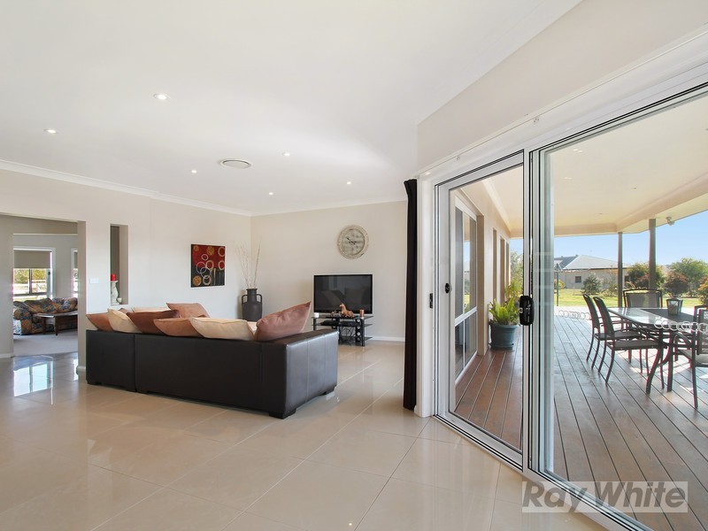 31 Sequoia Drive, Tamworth NSW 2340