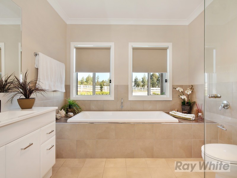 31 Sequoia Drive, Tamworth NSW 2340