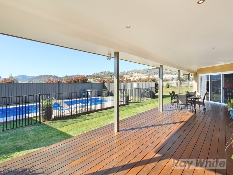 31 Sequoia Drive, Tamworth NSW 2340