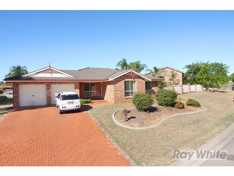 1 Noonga Crescent, Tamworth NSW 2340