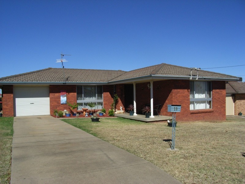 11 Cory Street, Oxley Vale NSW 2340