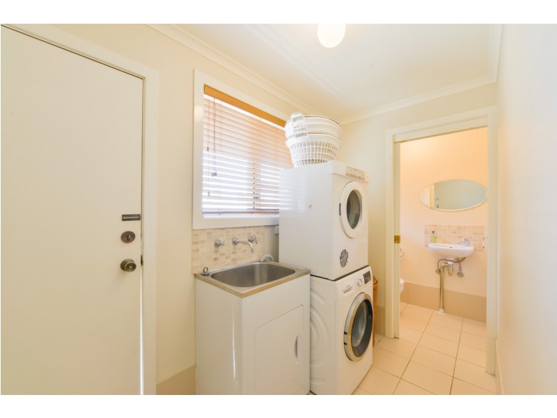 44 Greg Norman Drive, Tamworth NSW 2340