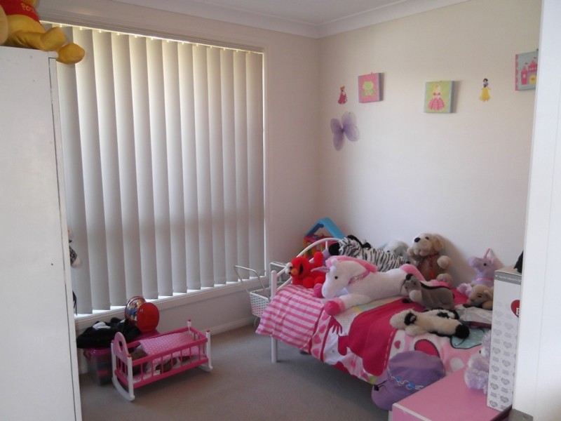 18 Banks Street, Westdale NSW 2340