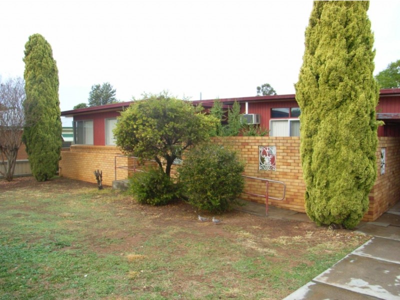16 Anne Street, South Tamworth NSW 2340