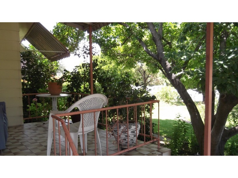 28 Manilla Road, Tamworth NSW 2340