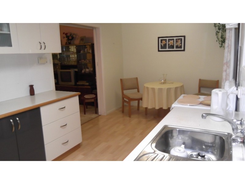 28 Manilla Road, Tamworth NSW 2340