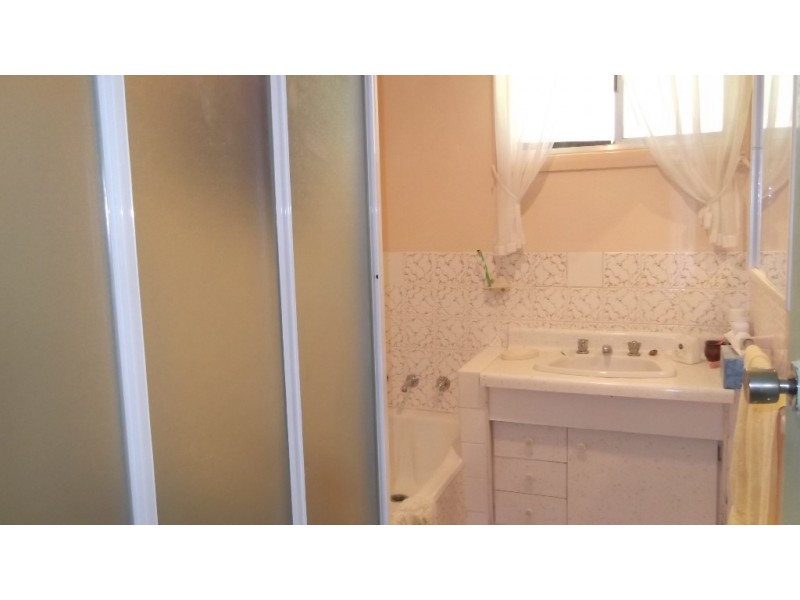 28 Manilla Road, Tamworth NSW 2340