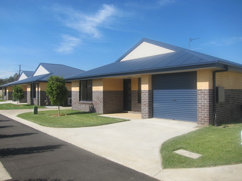 17 Warral Road, Tamworth NSW 2340