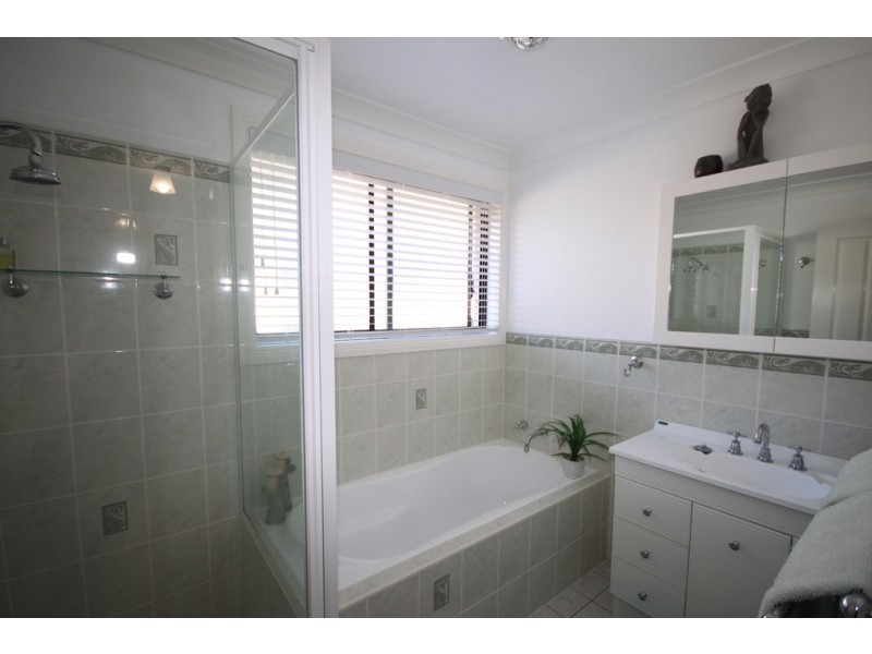 23 The Grange, Tamworth NSW 2340