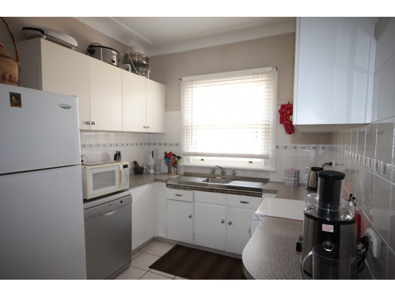 8 Janison Street, Tamworth NSW 2340