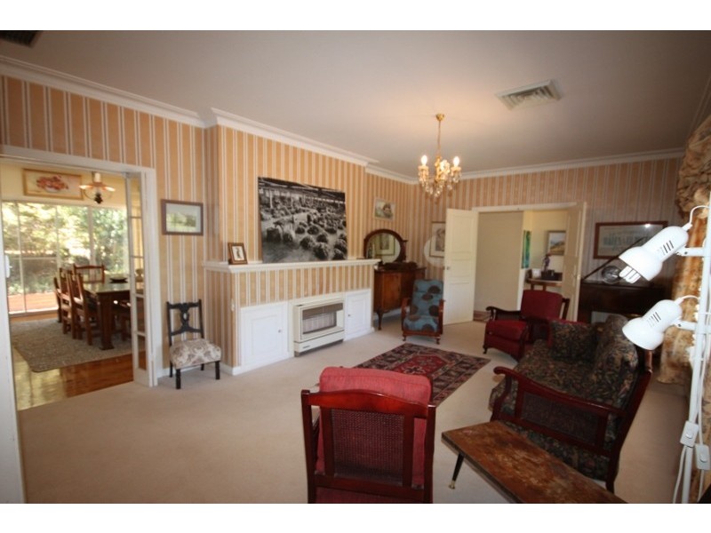 11 Myrene Avenue, Tamworth NSW 2340