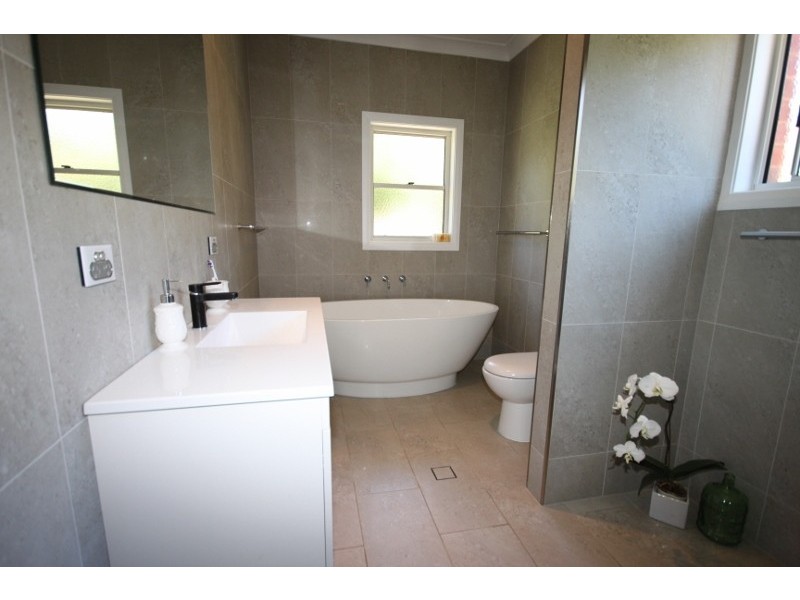 11 Myrene Avenue, Tamworth NSW 2340