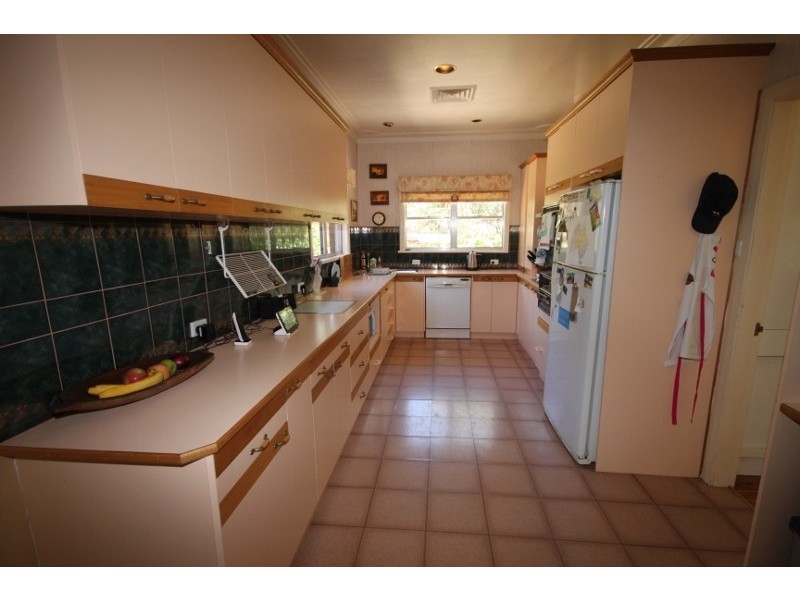 11 Myrene Avenue, Tamworth NSW 2340