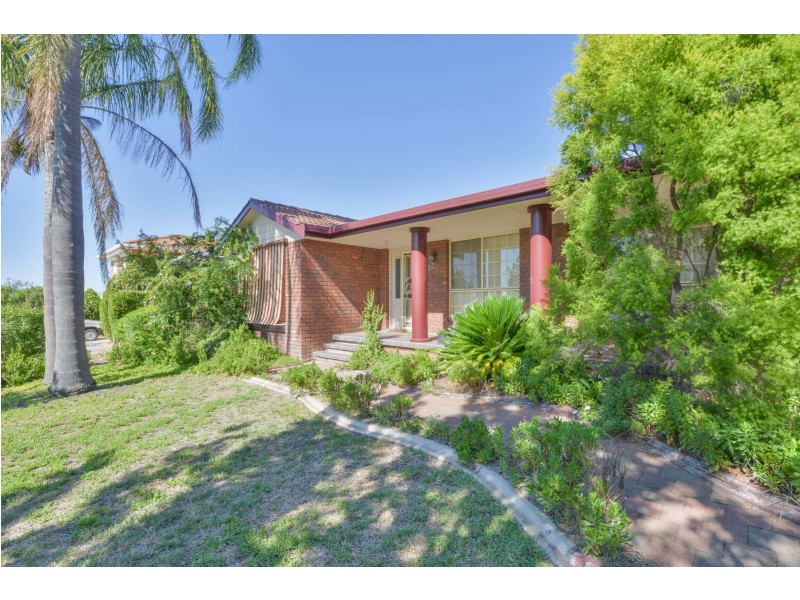 112 Edward Street, Tamworth NSW 2340