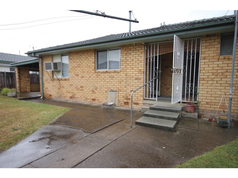 10 Larool Street, Tamworth NSW 2340