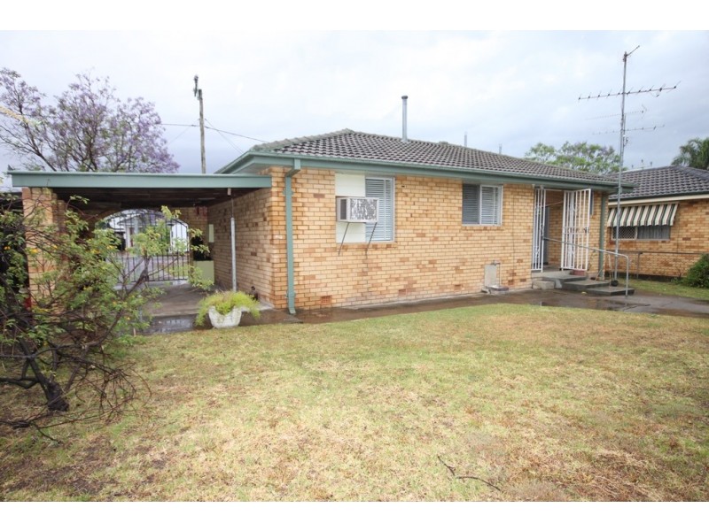 10 Larool Street, Tamworth NSW 2340