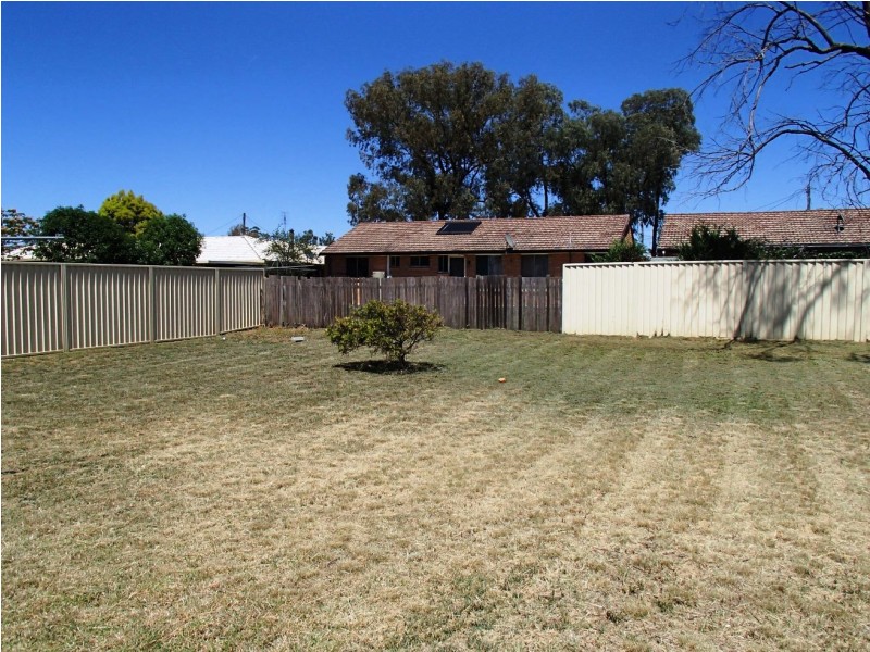 25 Mullumbimby Close, Tamworth NSW 2340