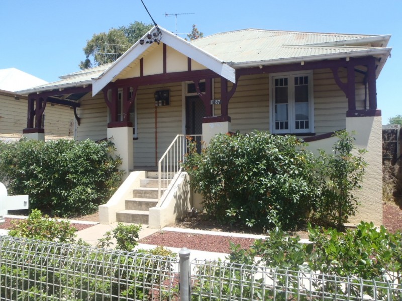 87 Ebsworth Street, Tamworth NSW 2340