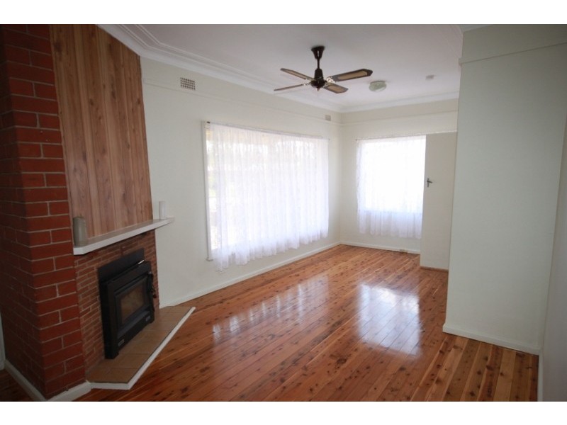 5 Churchill Street, Tamworth NSW 2340