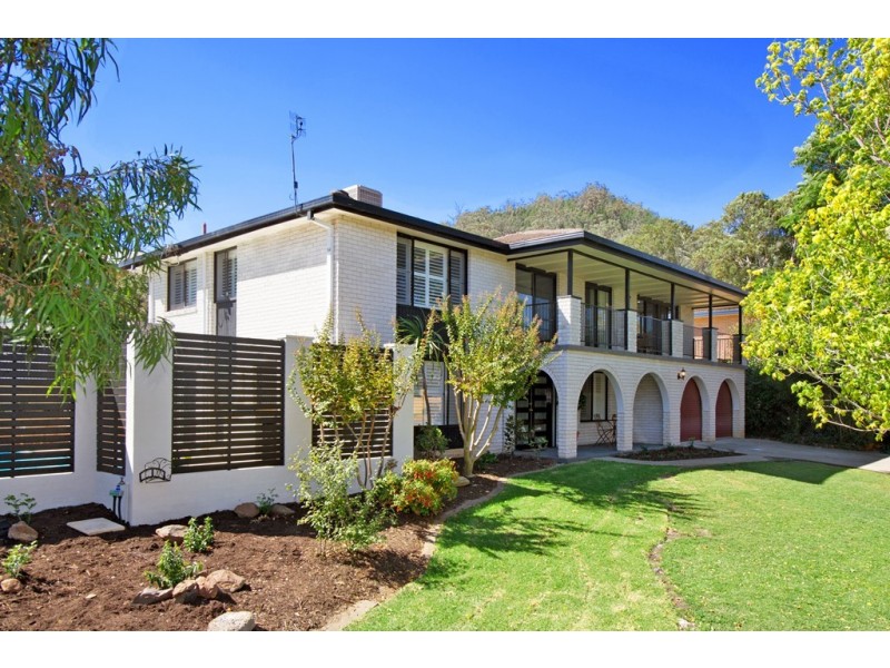 2 Poolya Avenue, Tamworth NSW 2340