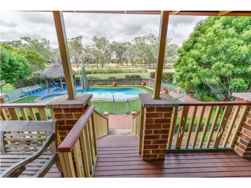 10 Matilda Place, Tamworth NSW 2340