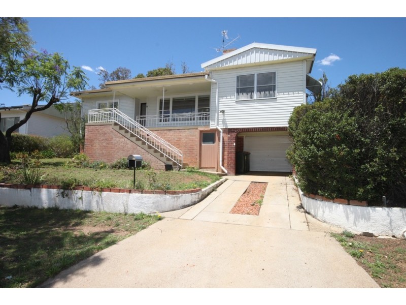 9 Paul Street, Tamworth NSW 2340
