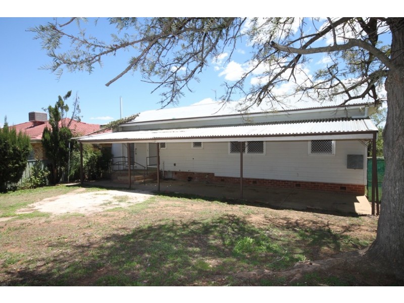 9 Paul Street, Tamworth NSW 2340