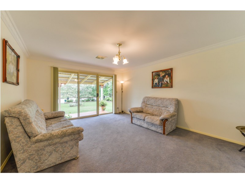 3 The Retreat, Tamworth NSW 2340