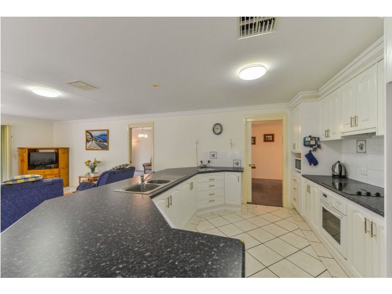 3 The Retreat, Tamworth NSW 2340