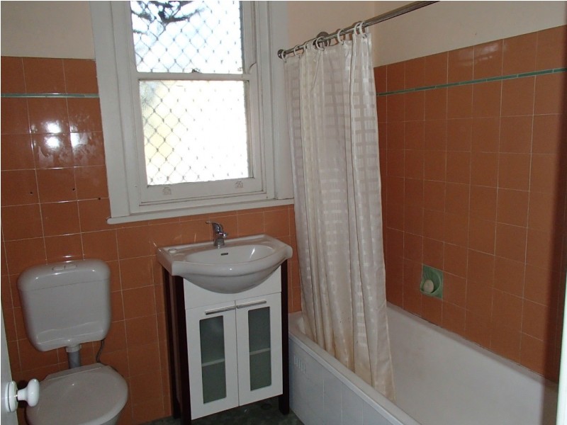 2/153 Goonoo Goonoo Road, Tamworth NSW 2340