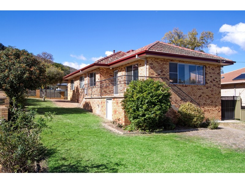 43 Hall Street, Tamworth NSW 2340