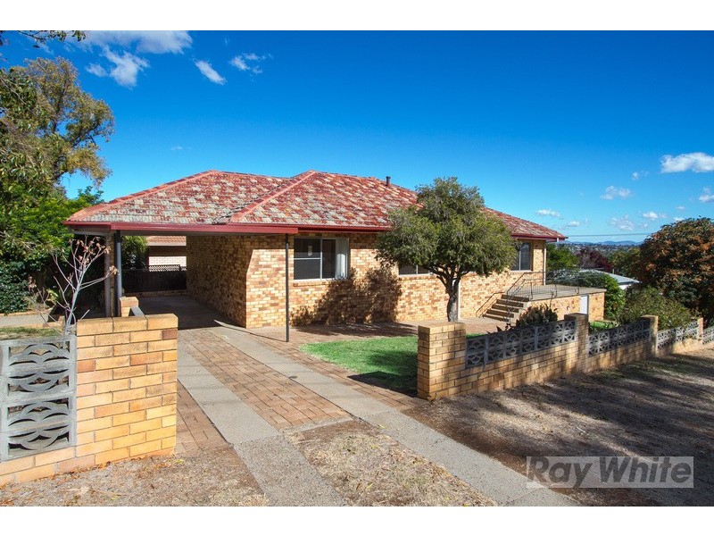 43 Hall Street, Tamworth NSW 2340