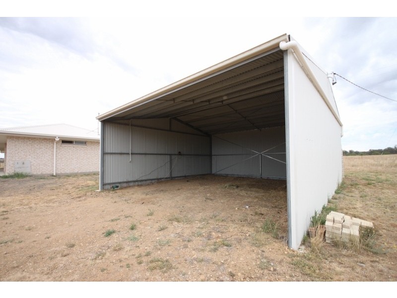 9 Jenners Lane, Tamworth NSW 2340