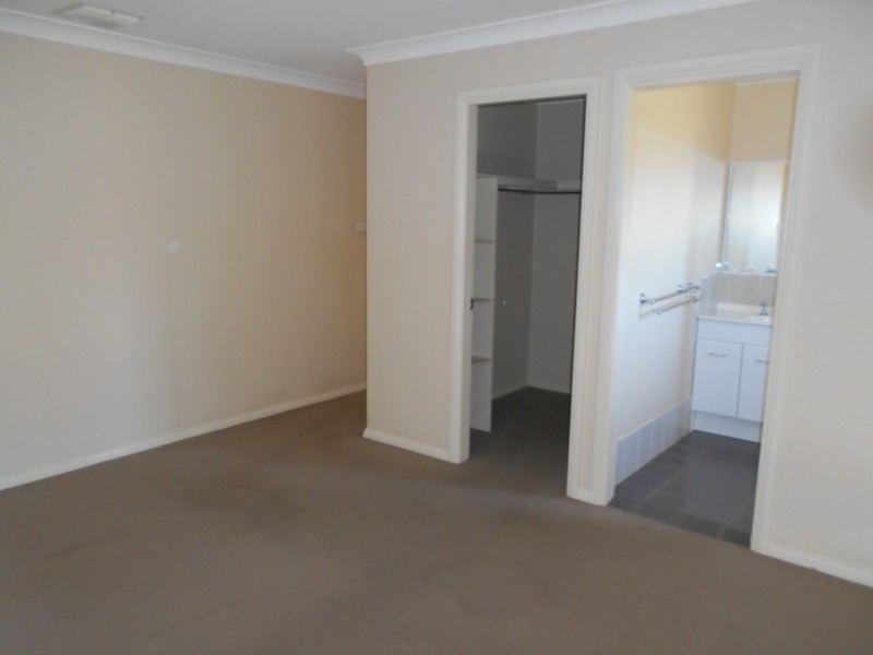 125A Glengarvin Drive, Tamworth NSW 2340