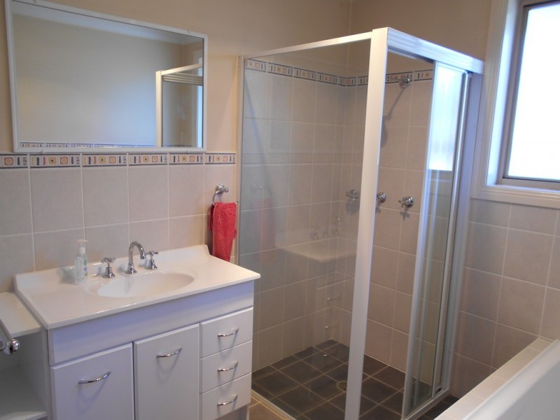 125A Glengarvin Drive, Tamworth NSW 2340