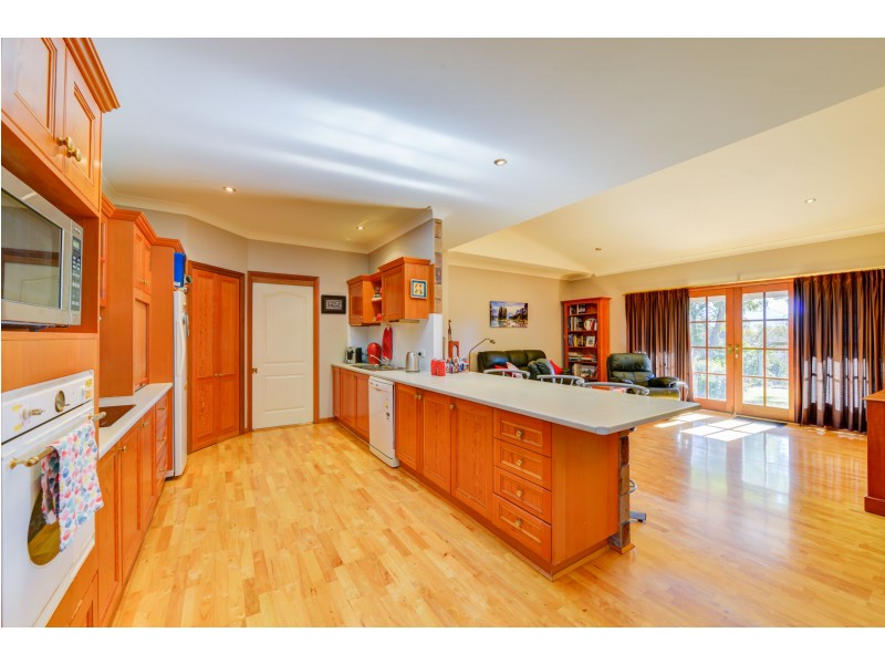 122 Wyndham Close, Tamworth NSW 2340