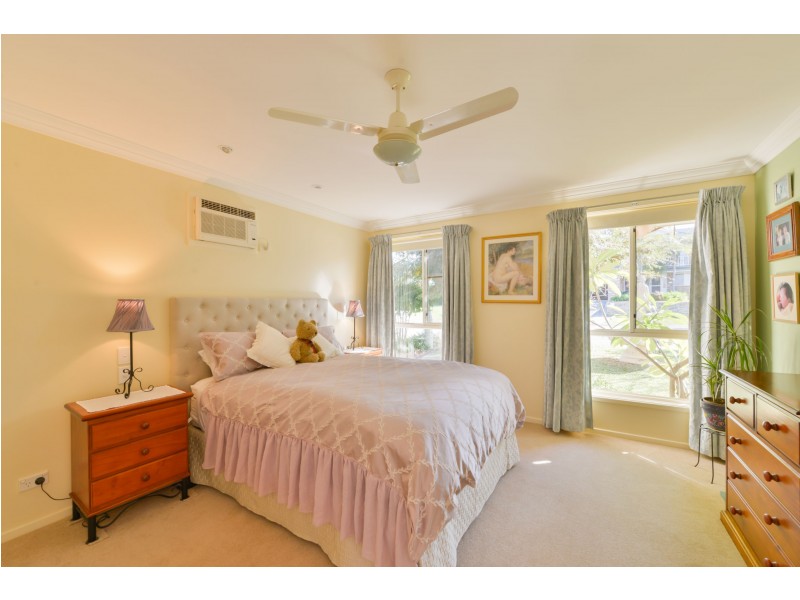 6 Stratford Place, Tamworth NSW 2340