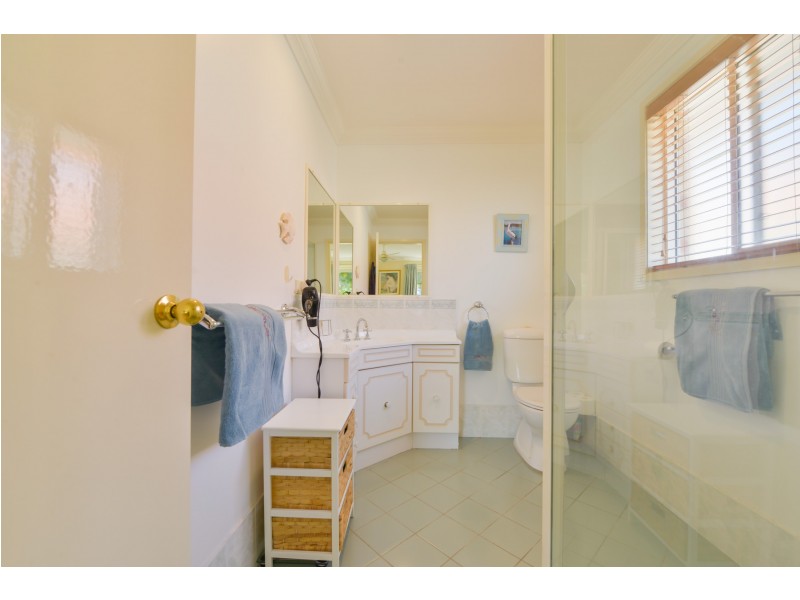 6 Stratford Place, Tamworth NSW 2340