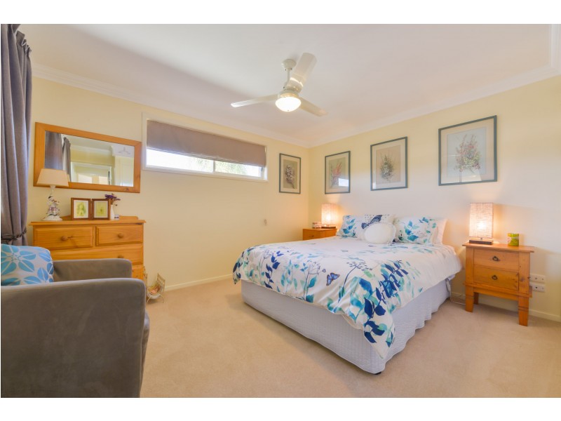 6 Stratford Place, Tamworth NSW 2340