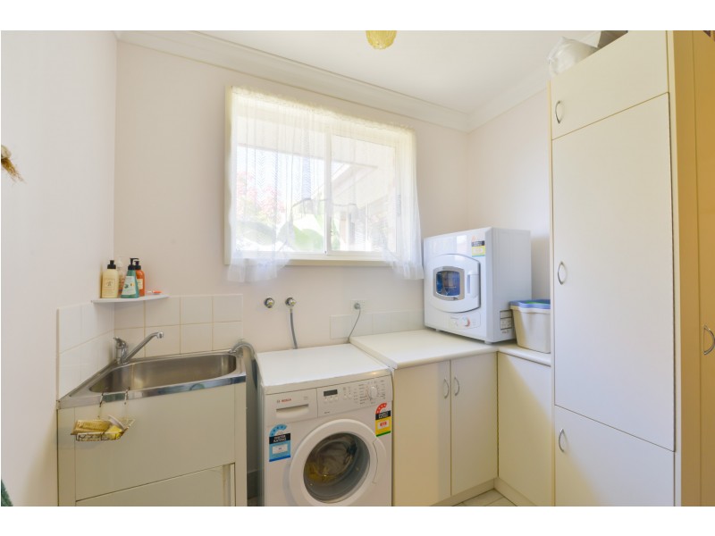 6 Stratford Place, Tamworth NSW 2340