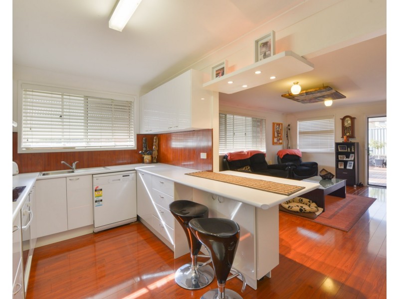 2/168 Carthage Street, Tamworth NSW 2340
