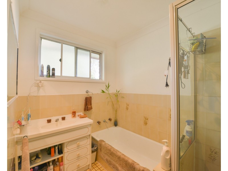 2/168 Carthage Street, Tamworth NSW 2340